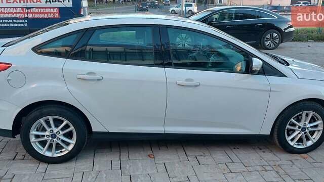 Форд Фокус, объемом двигателя 2 л и пробегом 163 тыс. км за 8300 $, фото 2 на Automoto.ua