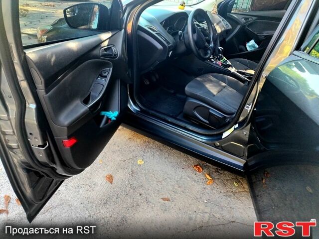 Форд Фокус, объемом двигателя 2 л и пробегом 130 тыс. км за 9000 $, фото 4 на Automoto.ua