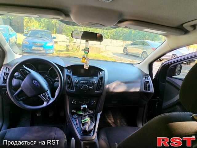 Форд Фокус, объемом двигателя 2 л и пробегом 130 тыс. км за 9000 $, фото 3 на Automoto.ua