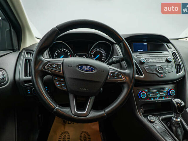 Форд Фокус, объемом двигателя 1 л и пробегом 107 тыс. км за 8016 $, фото 10 на Automoto.ua
