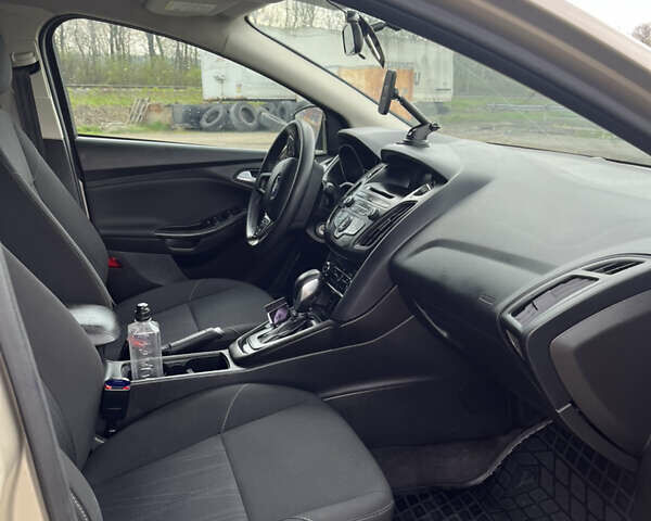 Форд Фокус, объемом двигателя 2 л и пробегом 148 тыс. км за 8700 $, фото 16 на Automoto.ua