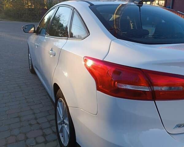 Форд Фокус, объемом двигателя 2 л и пробегом 46 тыс. км за 11000 $, фото 10 на Automoto.ua