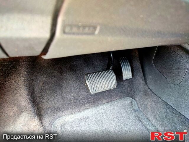 Форд Фокус, объемом двигателя 2 л и пробегом 97 тыс. км за 7700 $, фото 3 на Automoto.ua