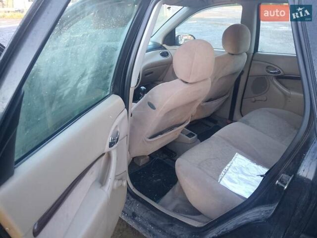Форд Фокус, объемом двигателя 1.8 л и пробегом 395 тыс. км за 2500 $, фото 7 на Automoto.ua