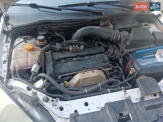 Форд Фокус, объемом двигателя 2 л и пробегом 230 тыс. км за 2100 $, фото 5 на Automoto.ua