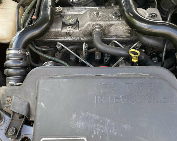 Форд Фокус, объемом двигателя 1.8 л и пробегом 280 тыс. км за 3300 $, фото 12 на Automoto.ua