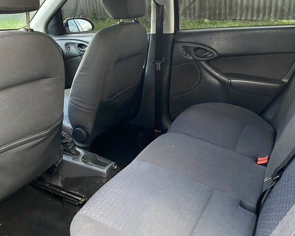 Форд Фокус, объемом двигателя 1.8 л и пробегом 280 тыс. км за 3300 $, фото 7 на Automoto.ua