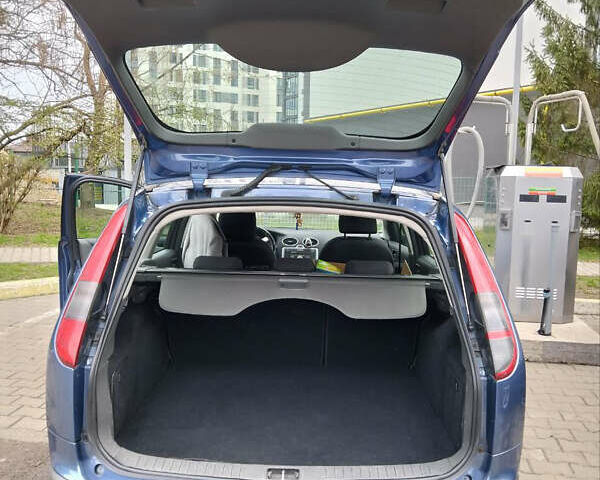 Форд Фокус, объемом двигателя 1.6 л и пробегом 290 тыс. км за 4000 $, фото 1 на Automoto.ua