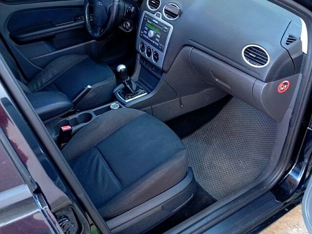 Форд Фокус, объемом двигателя 2 л и пробегом 306 тыс. км за 4800 $, фото 1 на Automoto.ua