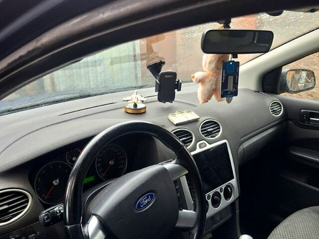 Форд Фокус, об'ємом двигуна 1.4 л та пробігом 202 тис. км за 4300 $, фото 6 на Automoto.ua