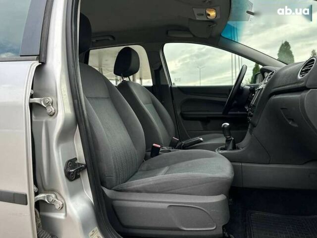 Форд Фокус, объемом двигателя 1.6 л и пробегом 347 тыс. км за 4350 $, фото 17 на Automoto.ua
