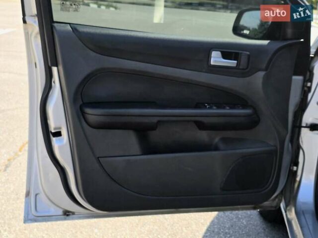 Форд Фокус, объемом двигателя 1.6 л и пробегом 180 тыс. км за 3700 $, фото 14 на Automoto.ua