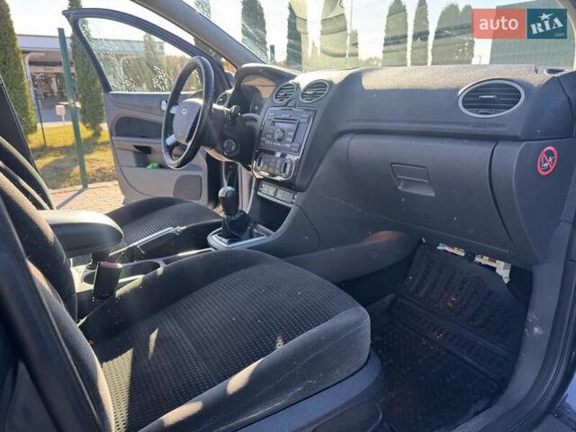Форд Фокус, объемом двигателя 1.6 л и пробегом 300 тыс. км за 3900 $, фото 16 на Automoto.ua