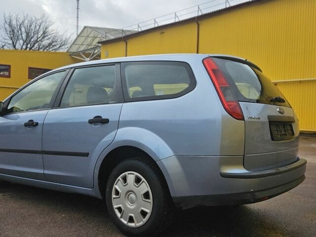 Форд Фокус, объемом двигателя 2 л и пробегом 260 тыс. км за 2200 $, фото 3 на Automoto.ua