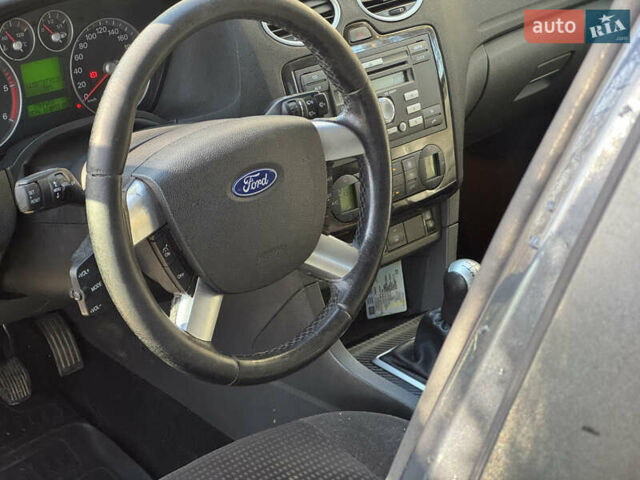 Форд Фокус, объемом двигателя 1.6 л и пробегом 300 тыс. км за 3900 $, фото 11 на Automoto.ua