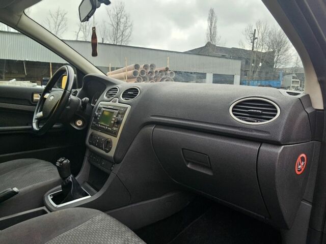 Форд Фокус, объемом двигателя 2 л и пробегом 260 тыс. км за 2200 $, фото 20 на Automoto.ua