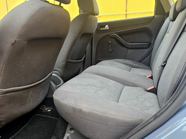 Форд Фокус, объемом двигателя 2 л и пробегом 260 тыс. км за 2200 $, фото 23 на Automoto.ua