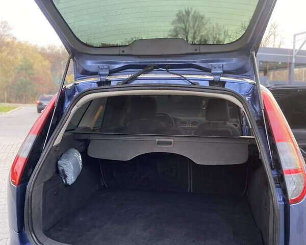 Форд Фокус, объемом двигателя 1.6 л и пробегом 315 тыс. км за 4600 $, фото 17 на Automoto.ua