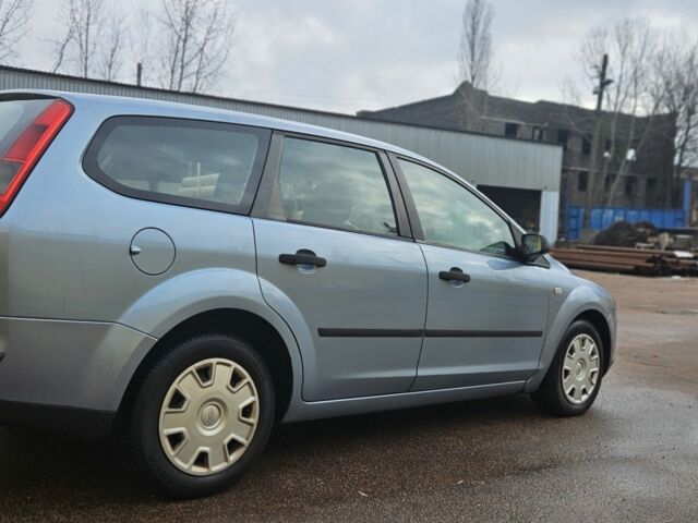Форд Фокус, объемом двигателя 2 л и пробегом 260 тыс. км за 2200 $, фото 6 на Automoto.ua