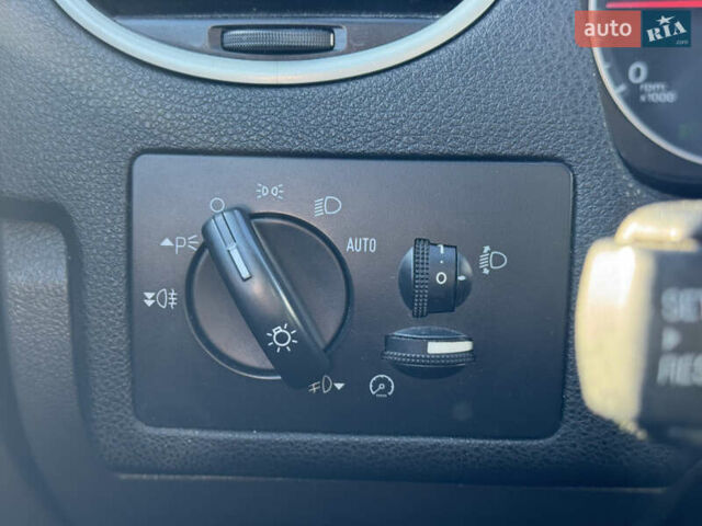 Форд Фокус, объемом двигателя 1.6 л и пробегом 300 тыс. км за 3900 $, фото 14 на Automoto.ua