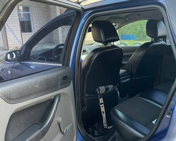 Форд Фокус, объемом двигателя 1.6 л и пробегом 266 тыс. км за 5250 $, фото 12 на Automoto.ua