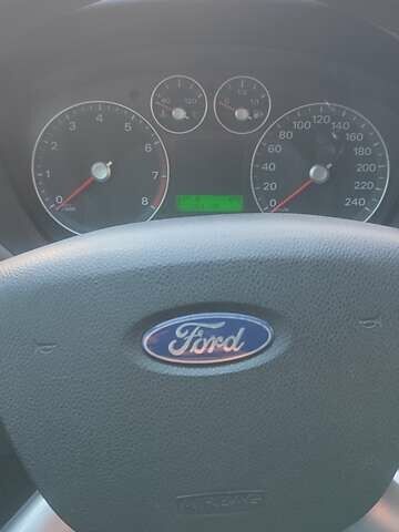Форд Фокус, объемом двигателя 1.6 л и пробегом 224 тыс. км за 5400 $, фото 10 на Automoto.ua