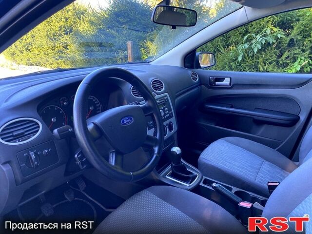 Форд Фокус, объемом двигателя 1.6 л и пробегом 144 тыс. км за 5100 $, фото 4 на Automoto.ua