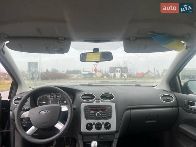 Форд Фокус, объемом двигателя 1.6 л и пробегом 348 тыс. км за 3200 $, фото 14 на Automoto.ua