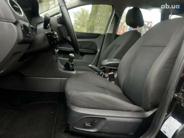 Форд Фокус, об'ємом двигуна 1.8 л та пробігом 188 тис. км за 5600 $, фото 22 на Automoto.ua