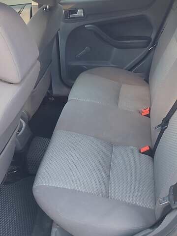 Форд Фокус, объемом двигателя 1.6 л и пробегом 224 тыс. км за 5400 $, фото 11 на Automoto.ua