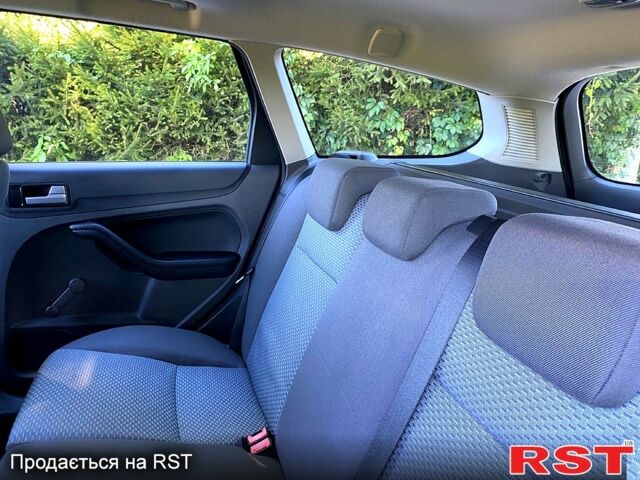 Форд Фокус, объемом двигателя 1.6 л и пробегом 144 тыс. км за 5100 $, фото 5 на Automoto.ua