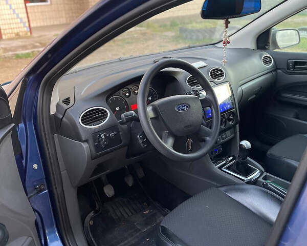 Форд Фокус, объемом двигателя 1.6 л и пробегом 266 тыс. км за 5250 $, фото 13 на Automoto.ua