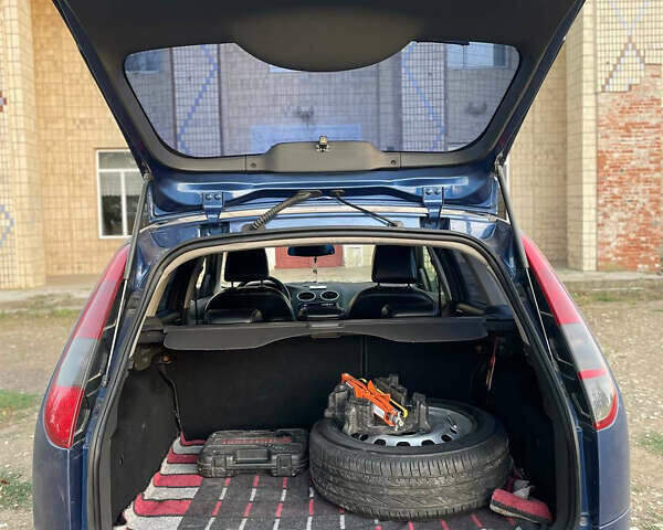 Форд Фокус, объемом двигателя 1.6 л и пробегом 266 тыс. км за 5250 $, фото 2 на Automoto.ua