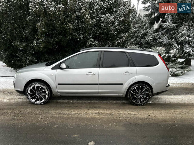 Форд Фокус, объемом двигателя 1.6 л и пробегом 200 тыс. км за 4500 $, фото 3 на Automoto.ua