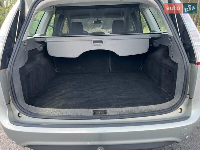 Форд Фокус, объемом двигателя 1.6 л и пробегом 220 тыс. км за 4950 $, фото 11 на Automoto.ua