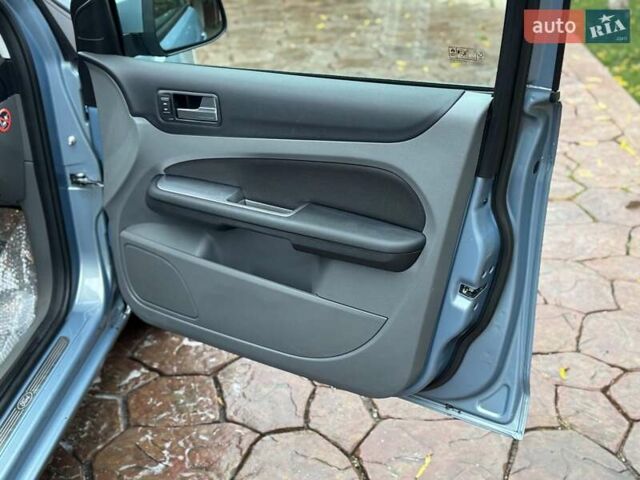 Форд Фокус, об'ємом двигуна 1.6 л та пробігом 163 тис. км за 6500 $, фото 17 на Automoto.ua