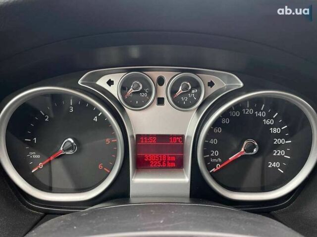 Форд Фокус, объемом двигателя 1.6 л и пробегом 330 тыс. км за 5890 $, фото 24 на Automoto.ua