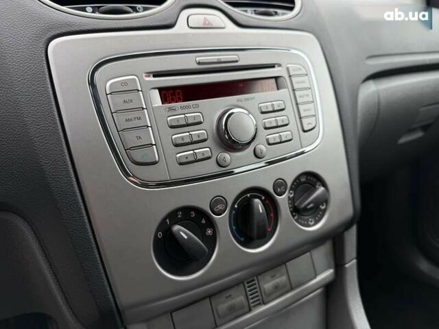 Форд Фокус, объемом двигателя 1.6 л и пробегом 174 тыс. км за 7500 $, фото 22 на Automoto.ua