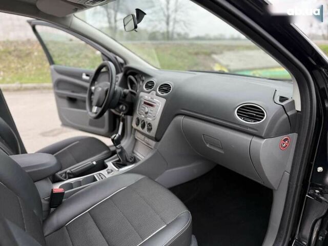 Форд Фокус, объемом двигателя 1.6 л и пробегом 174 тыс. км за 7500 $, фото 29 на Automoto.ua