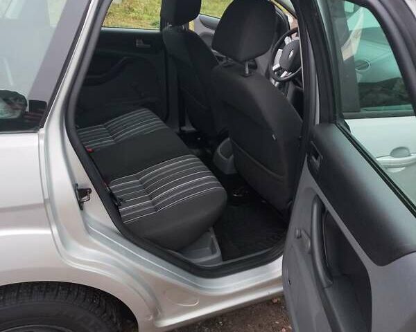 Форд Фокус, объемом двигателя 1.6 л и пробегом 300 тыс. км за 5000 $, фото 5 на Automoto.ua