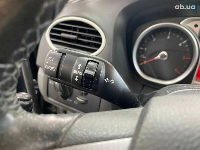 Форд Фокус, об'ємом двигуна 1.6 л та пробігом 330 тис. км за 6190 $, фото 25 на Automoto.ua