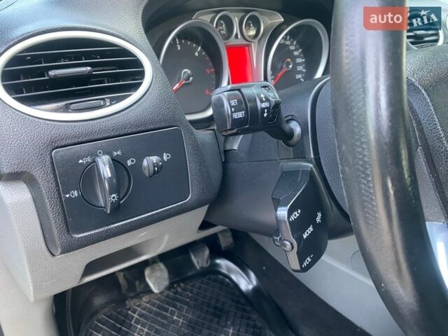 Форд Фокус, объемом двигателя 1.6 л и пробегом 290 тыс. км за 4850 $, фото 26 на Automoto.ua