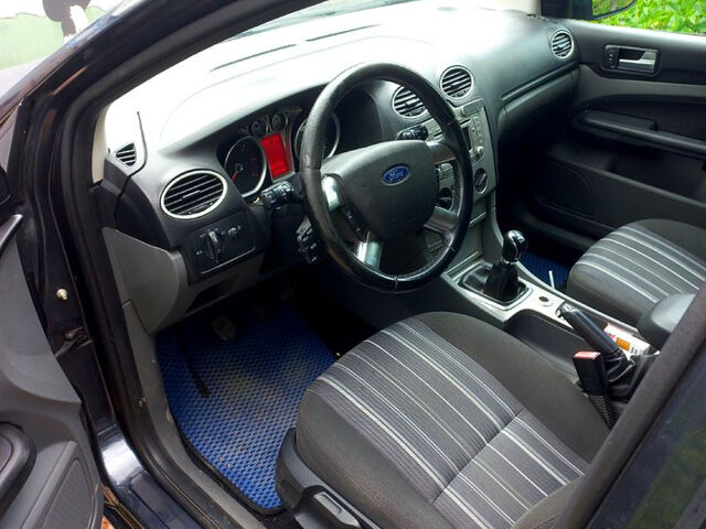 Форд Фокус, об'ємом двигуна 1.6 л та пробігом 301 тис. км за 5800 $, фото 4 на Automoto.ua