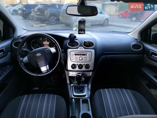 Форд Фокус, объемом двигателя 2 л и пробегом 275 тыс. км за 4999 $, фото 17 на Automoto.ua