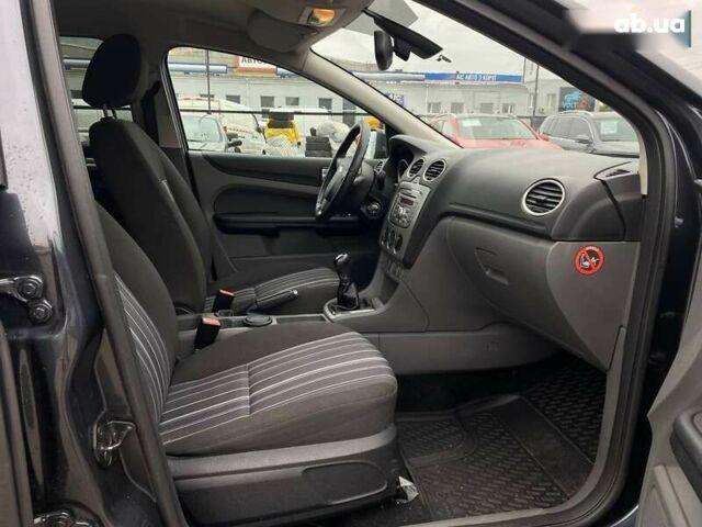 Форд Фокус, объемом двигателя 1.6 л и пробегом 330 тыс. км за 5890 $, фото 29 на Automoto.ua