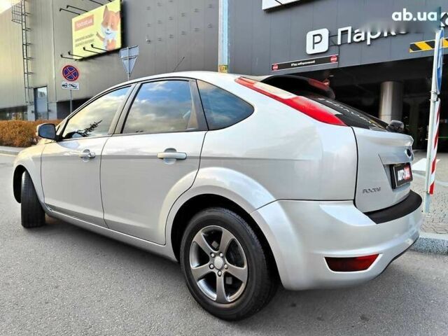 Форд Фокус, объемом двигателя 1.6 л и пробегом 188 тыс. км за 5490 $, фото 12 на Automoto.ua