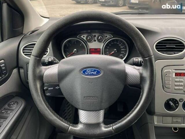 Форд Фокус, объемом двигателя 1.6 л и пробегом 330 тыс. км за 5890 $, фото 23 на Automoto.ua