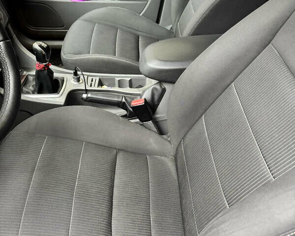 Форд Фокус, объемом двигателя 1.6 л и пробегом 211 тыс. км за 4750 $, фото 6 на Automoto.ua