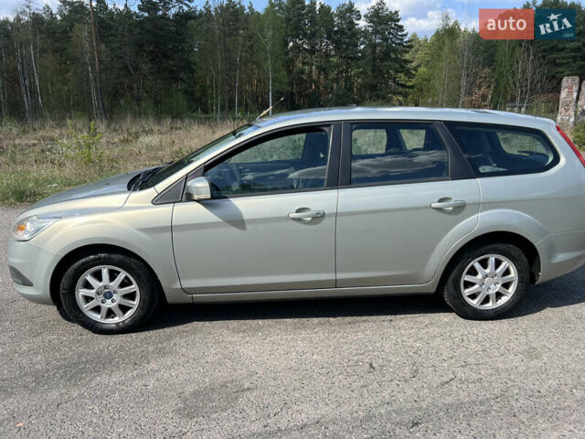Форд Фокус, объемом двигателя 1.6 л и пробегом 220 тыс. км за 4950 $, фото 3 на Automoto.ua