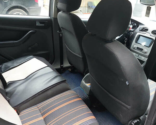 Форд Фокус, об'ємом двигуна 1.6 л та пробігом 329 тис. км за 5000 $, фото 11 на Automoto.ua